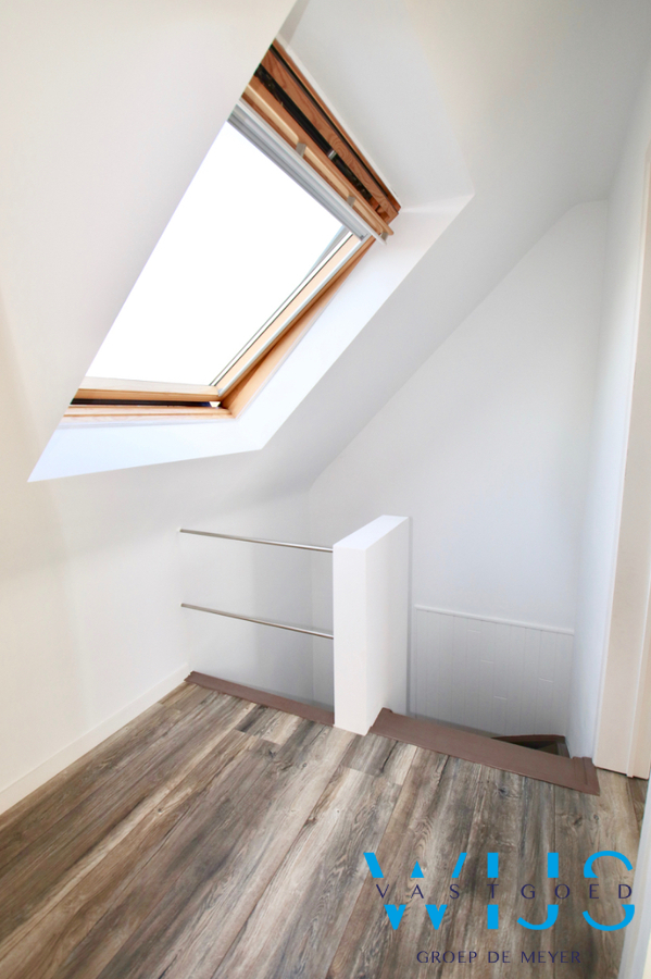 3slaapkamer appartement met leuk dakterras &amp; garage te ERTVELDE / RIEME! 