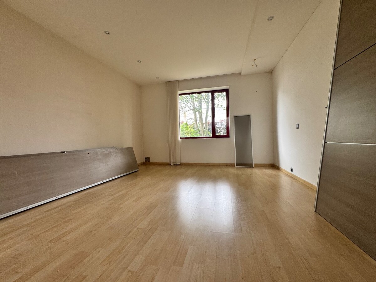 Handelspand met woonst te Ichtegem 