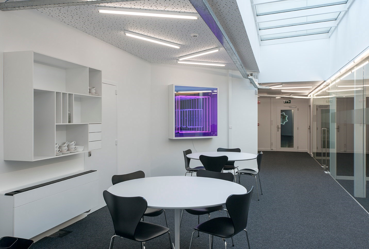 Perfect uitgerust kantoor (22 m²) met parking en alle faciliteiten inclusief, Torhout. 