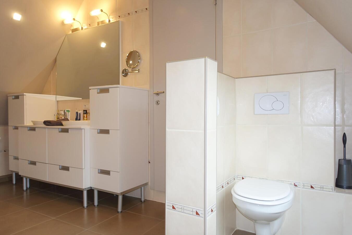 Prachtig ruime gerenoveerde woning 