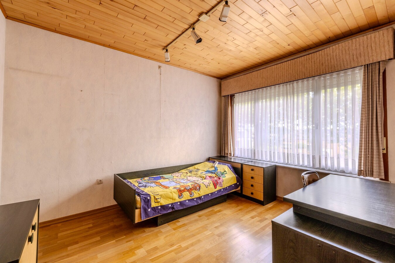 Ruime gezinswoning met 4 slpks op 568 m² 