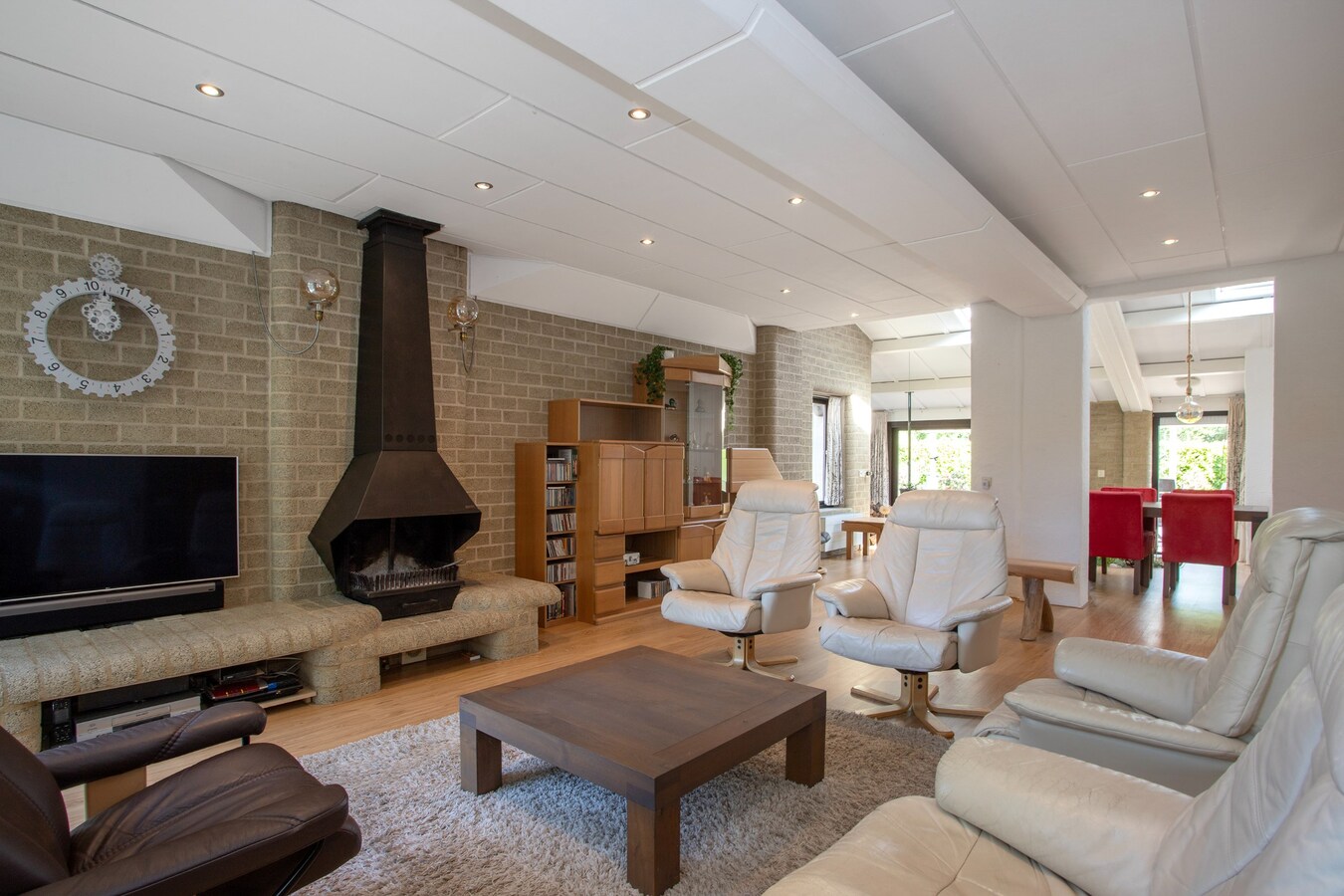 Vrijstaande woning met karakter, ruimte en een verrassende buitenruimte. 