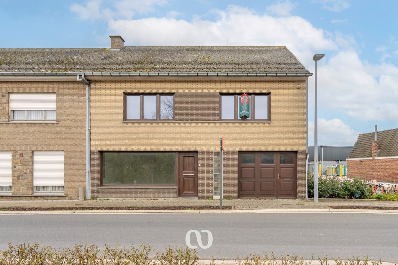 Ruime gezinswoning met 4 slaapkamers en tuin in Nederename 