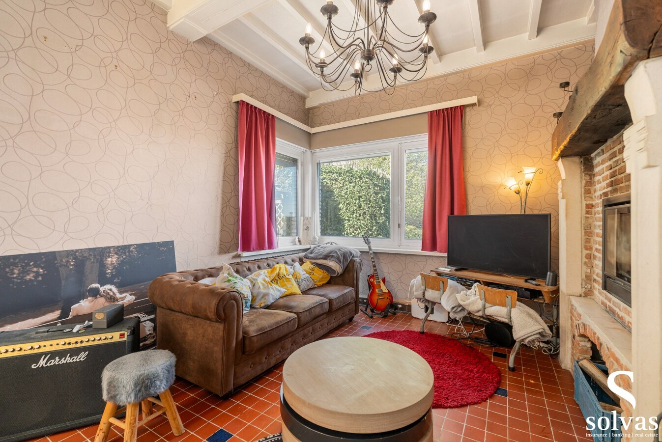 Exclusieve villa met karakter op riant perceel in hartje Zomergem 
