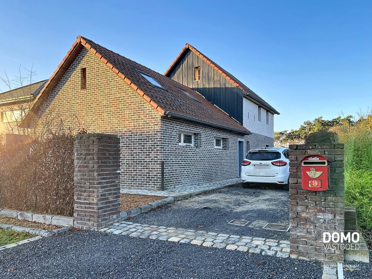 Ruime charmante woning met 3 slaapkamers - 244m² - EPC: B 