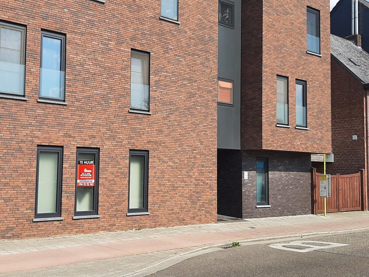 Verhuurd benedenwoning - Geel