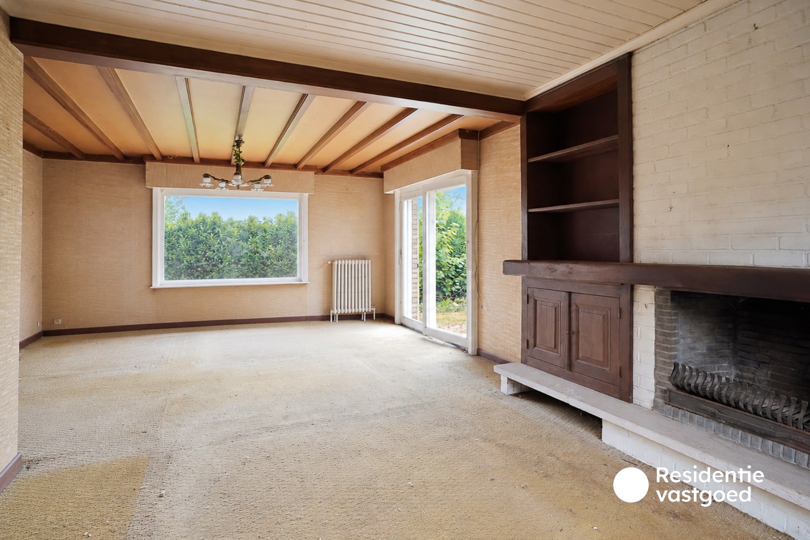 Te renoveren bungalow of bouwgrond op gegeerde ligging in Assebroek 