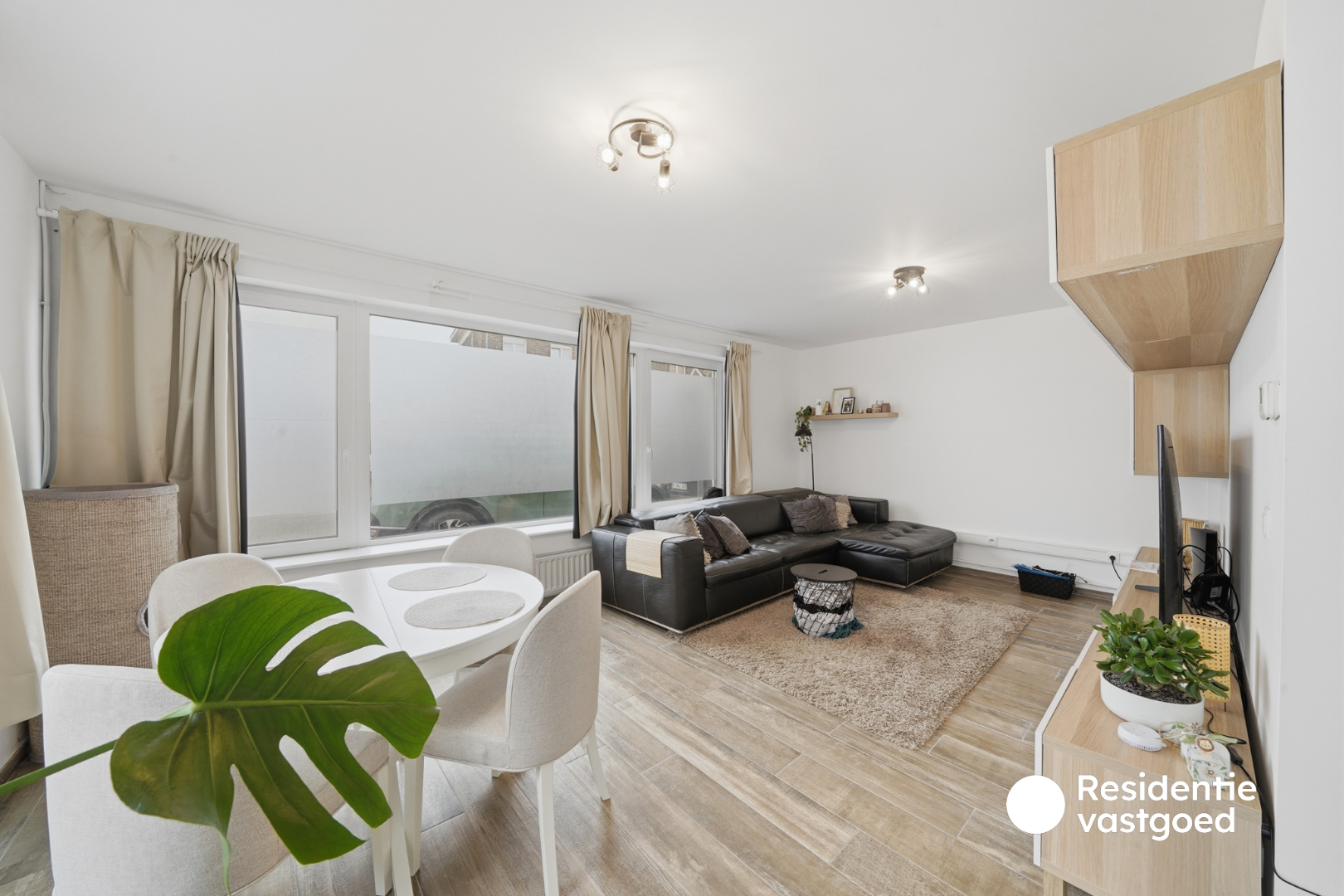 Gerenoveerd gelijkvloers appartement met 3 slaapkamers en EPC A in Westkerke! 