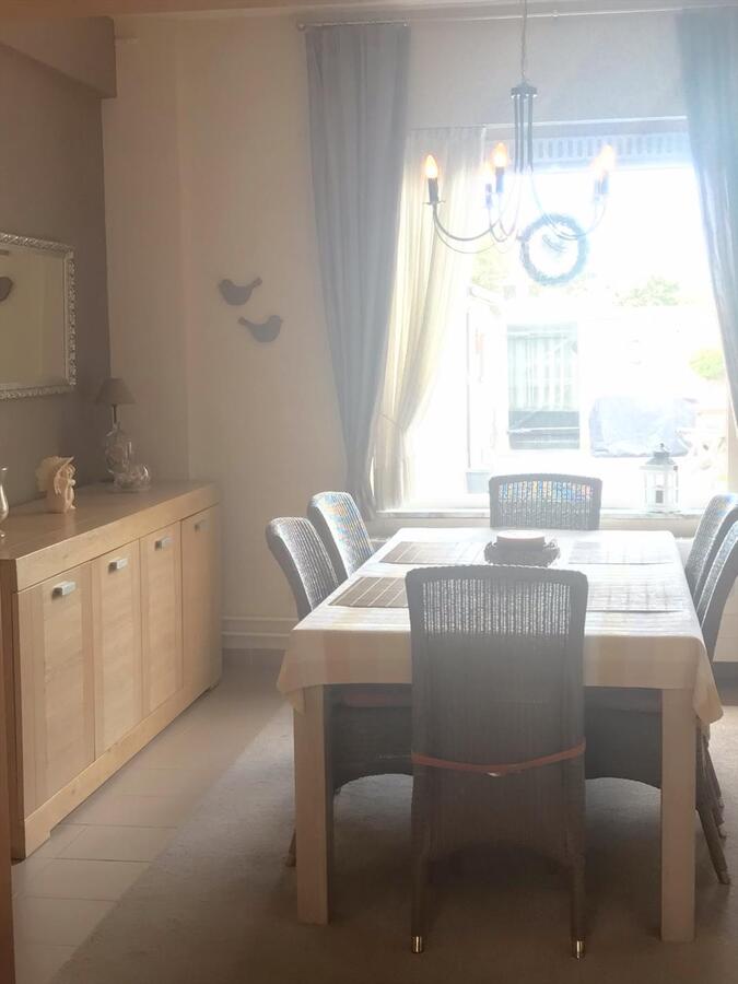 KNAP GERENOVEERDE RUIME WONING MET ZONNIGE STADSTUIN 