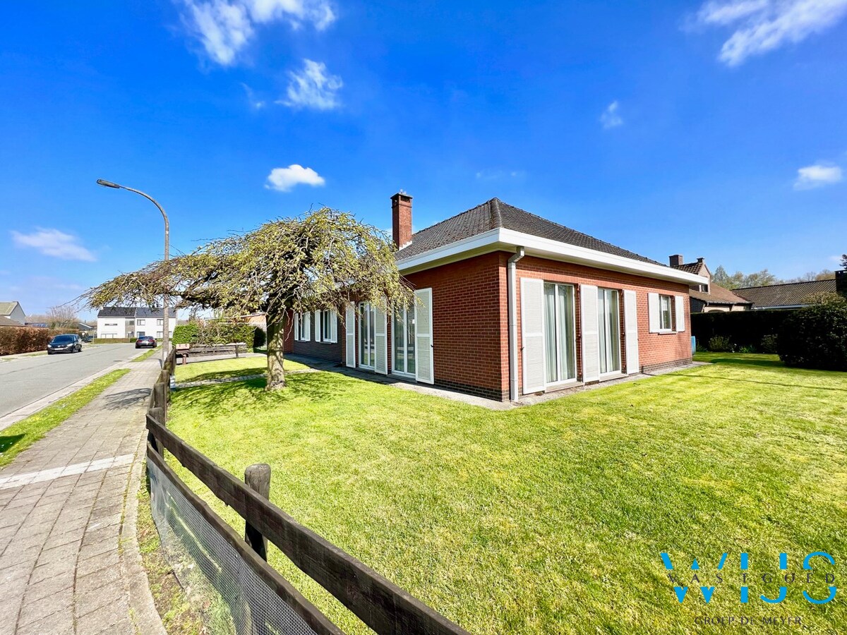 Ruime bungalow op 840 m² te KLUIZEN/EVERGEM ! 