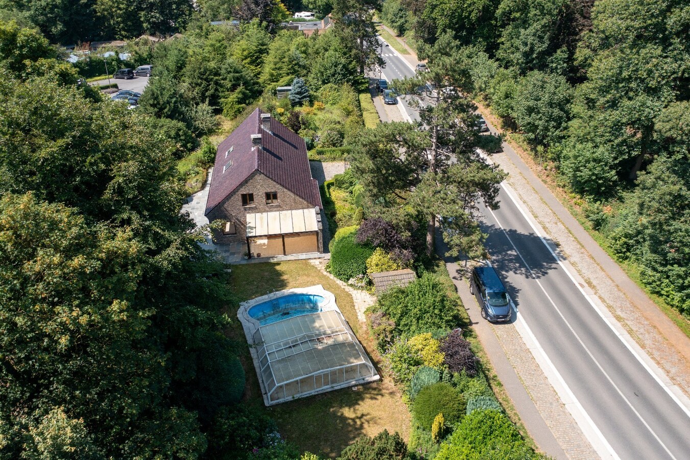 Wonen met een vakantiegevoel – unieke villa op de top van de Rodeberg 