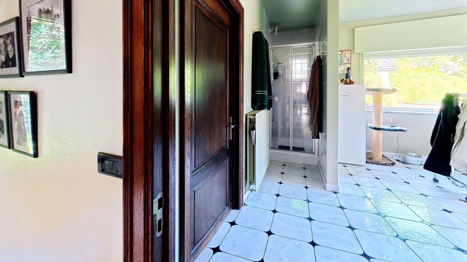 Bijzonder ruim én rustig wonen. 
